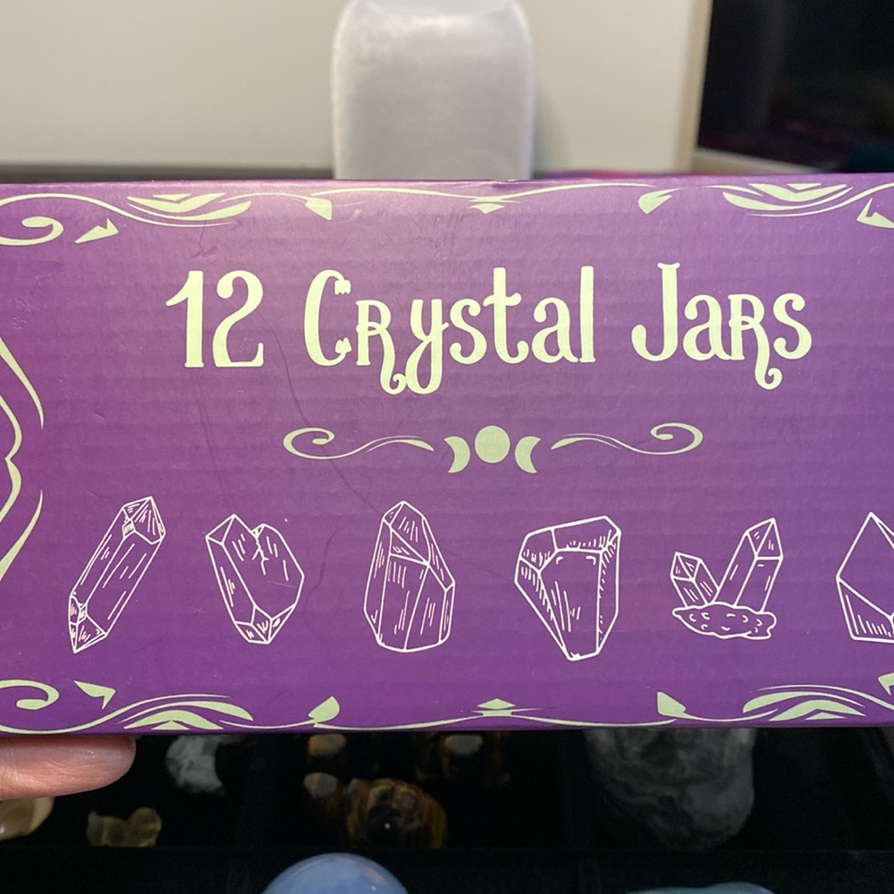 12 Crystal Jars Collection Box